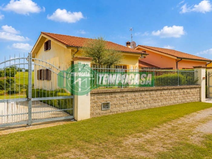 Casa con 6 locali in vendita in Via Alcide De Gasperi, Bracciano