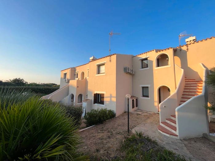 Casa trilocale in vendita in Via Bruncu Spina, Punta De Su Turrione, Stintino