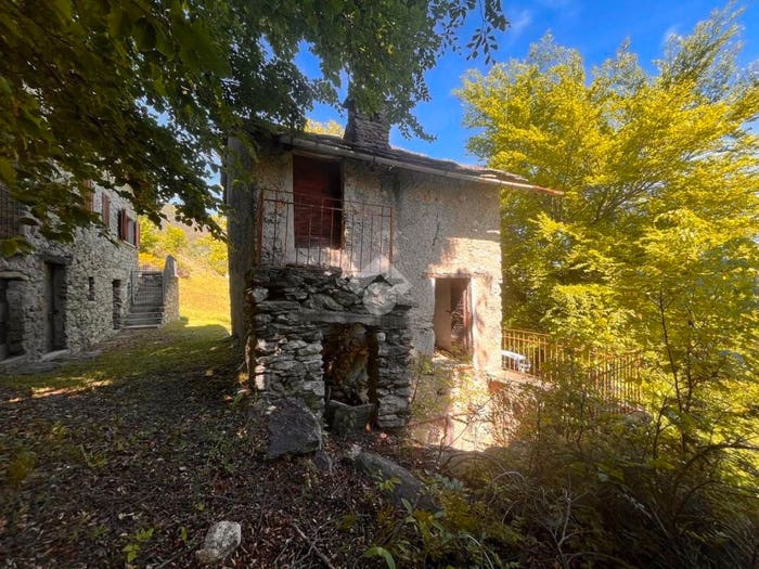 Casa trilocale in vendita in Via Dalco, Montemezzo