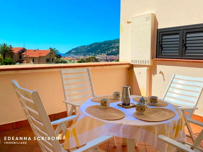 Appartamento quadrilocale in vendita in Strada della Costa, Marina Di Andora, Andora