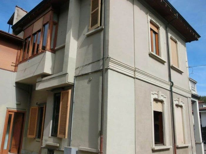 Casa con 6 locali in vendita in Via Secondo Cremonesi, Città Bassa Laghi, Lodi