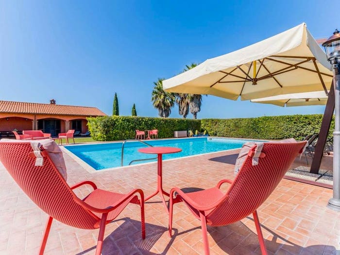 Casa con 6 locali in vendita in Canino