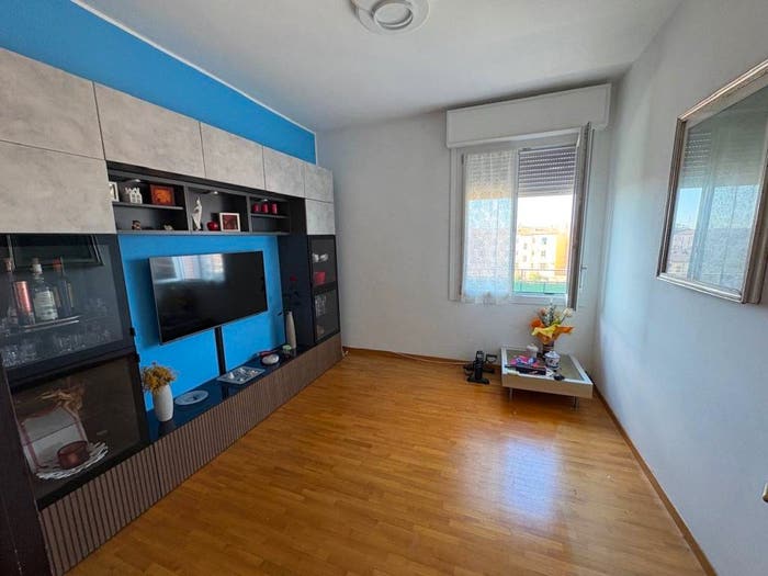 Appartamento quadrilocale in vendita in Piazza Bruno Buozzi, Pontelagoscuro, Ferrara