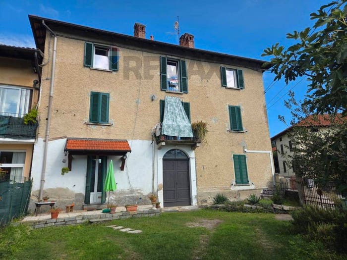Appartamento quadrilocale in vendita in VIA VISCONTI, Caldana, CocquioTrevisago