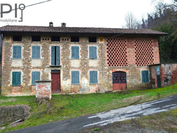 Casa con 6 locali in vendita in regione penenghi, Cassinasco