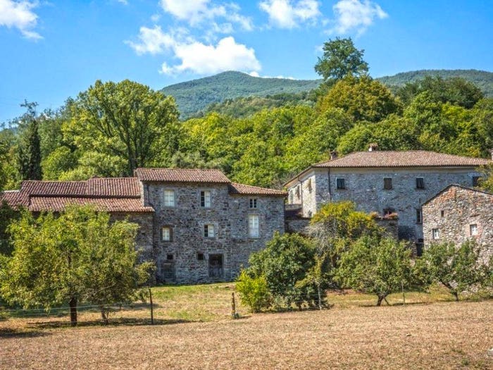 Casa con 6 locali in vendita in Via Gordana Cavezzana, Montelungo, Pontremoli