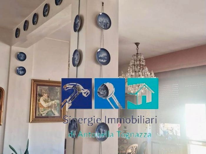 Appartamento con 5 locali in vendita in Viale della Vittoria, Adriatico, Ancona