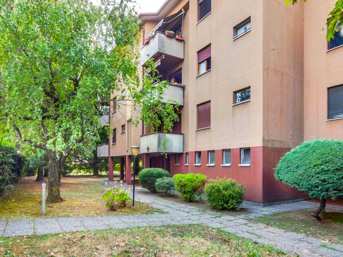 Appartamento trilocale in vendita in Via Monsignor Giovanni Elli, Centro, Mariano Comense