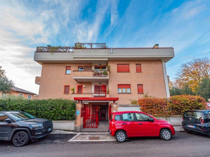 Appartamento quadrilocale in vendita in Viale Maggio, Centro, Grottaferrata