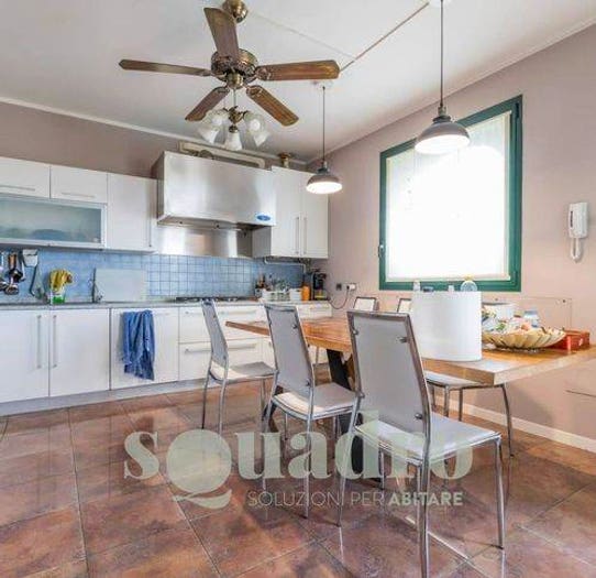 Casa con 6 locali in vendita in Ospedaletto, Forlì