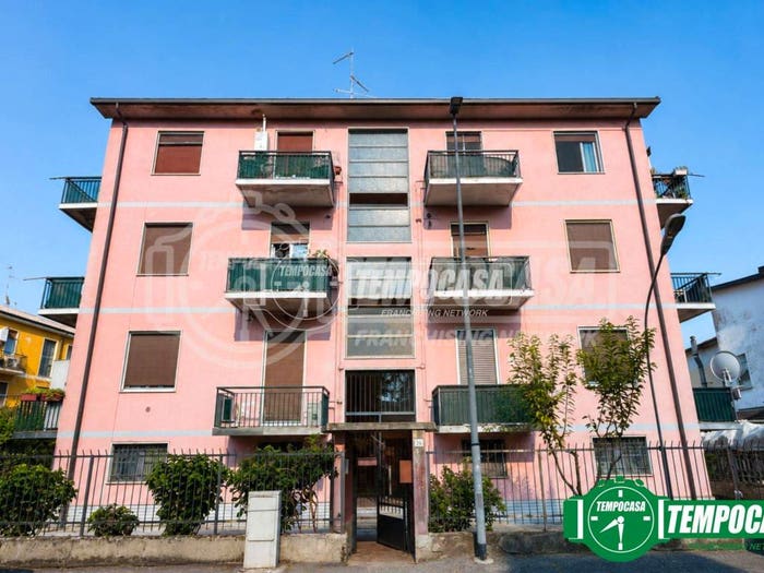 Appartamento trilocale in vendita in Via Palazzo, Casorate Primo