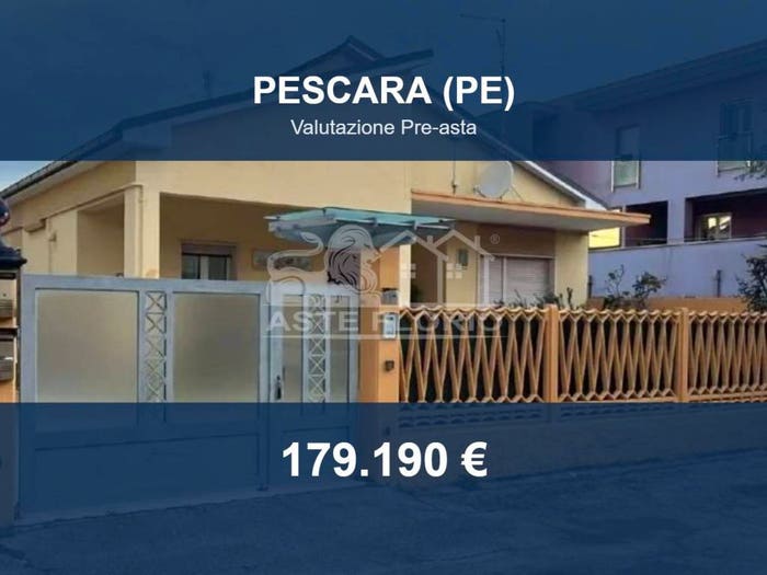 Casa con 5 locali in vendita in Via Carmelo, Zona San Silvestro, Pescara