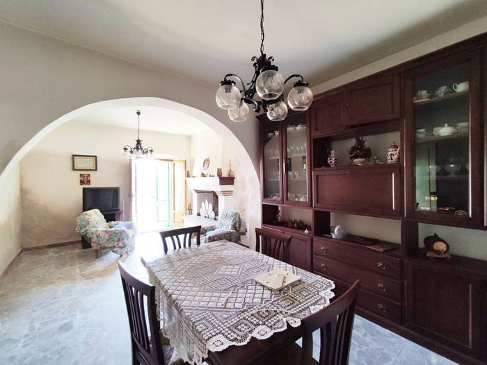 Casa con 6 locali in vendita in Via Carlo Alberto Dalla Chiesa, Centro, Bientina