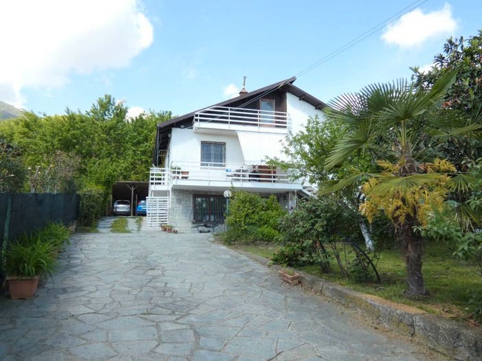 Casa con 6 locali in vendita in Regione Mattodera, La Cassa