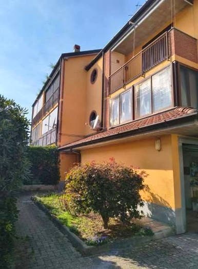 Appartamento quadrilocale in vendita in Frazione VAIRANO VIA GRUGNETTO, Vairano, Vidigulfo