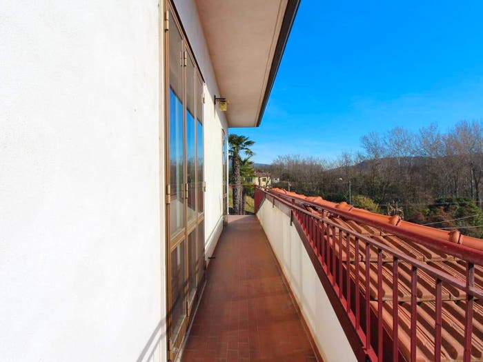 Casa trilocale in vendita in Via Novembre, Sangiano