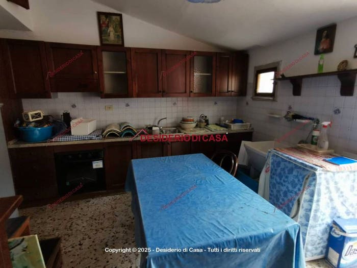Casa con 6 locali in vendita in Corso Vittorio Emanuele, Isnello