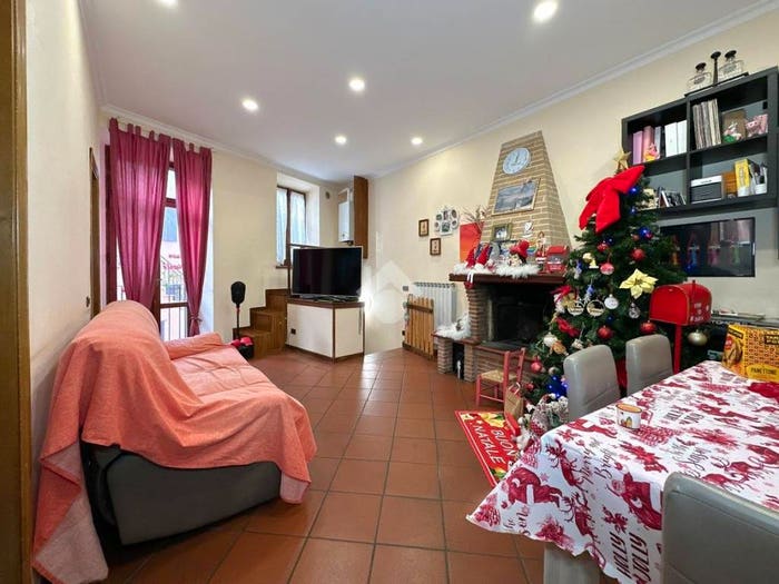 Appartamento trilocale in vendita in Via Annibaldeschi, Montecompatri, Monte Compatri