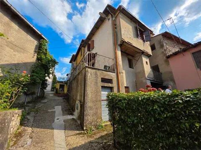 Casa con 5 locali in vendita in Via Centrale No Number, Sassi, Molazzana