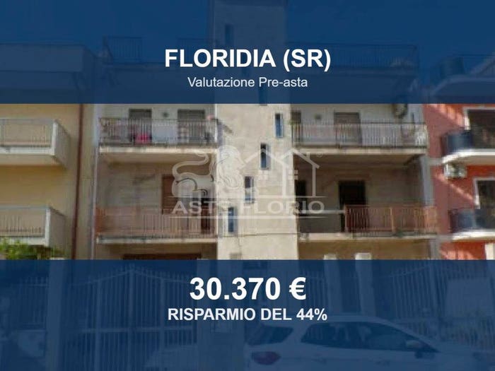 Appartamento con 6 locali in vendita in Via Alexandros Panagulis, Floridia