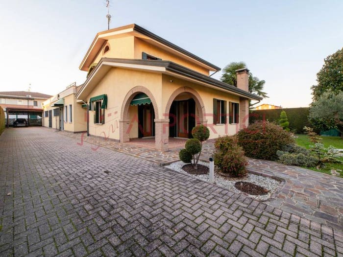 Casa trilocale in vendita in via generale della chiesa, Campagnola, Brugine