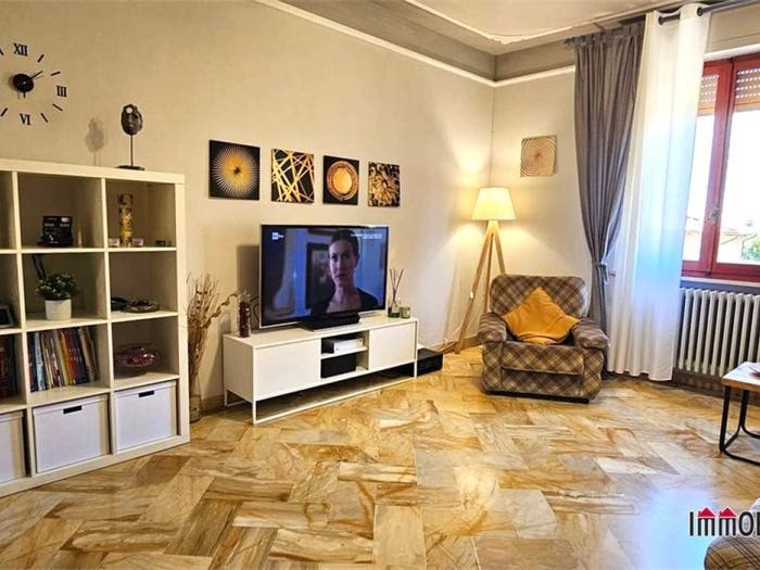 Appartamento con 5 locali in vendita in Centro, Casole d'Elsa