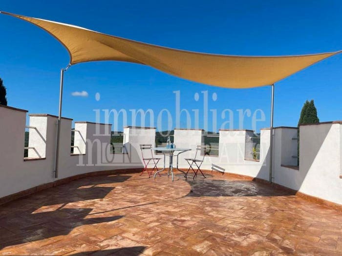 Casa con 6 locali in vendita in Via di Usi, Roccalbegna