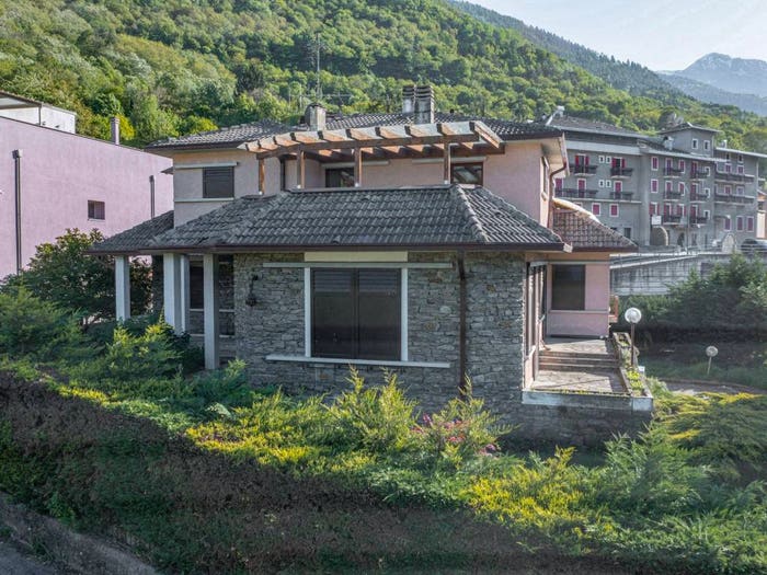 Casa con 6 locali in vendita in Via Moia, Torchione Moia, Albosaggia