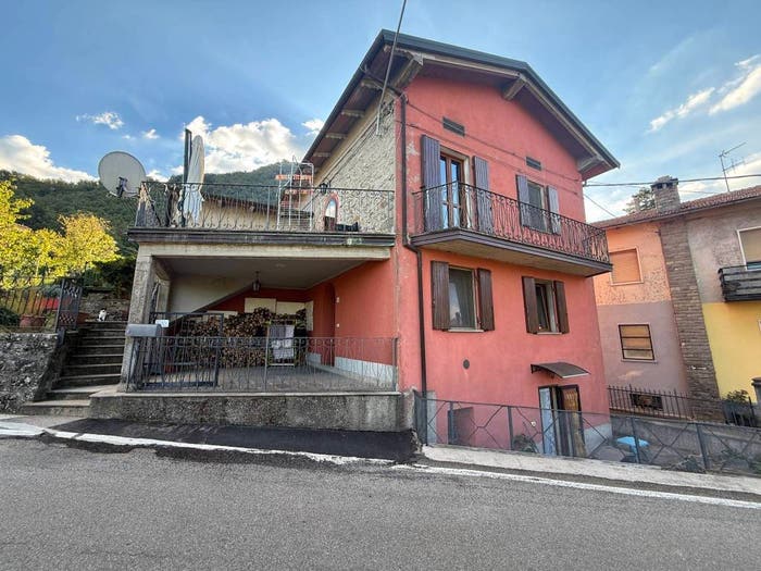 Casa con 6 locali in vendita in Via Gherardo Gherardi, Borgo Capanne, Alto Reno Terme