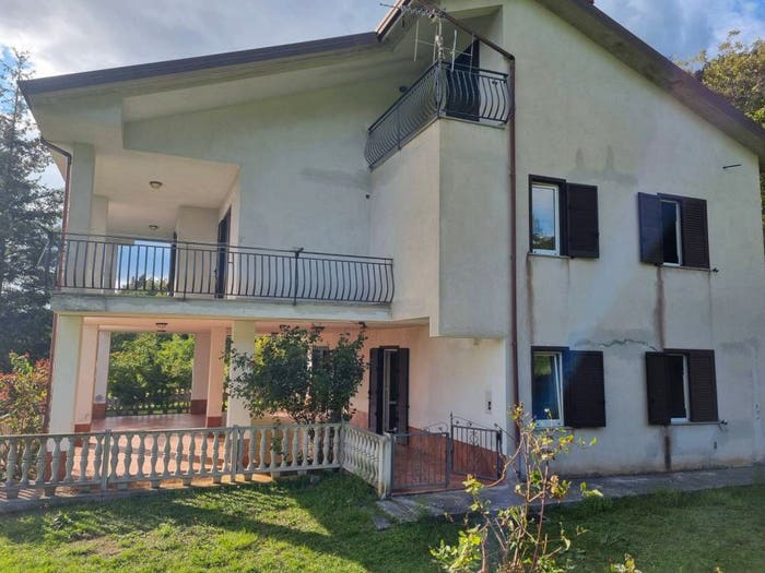 Casa con 6 locali in vendita in Via della Ferrovia, Centro, Nemoli