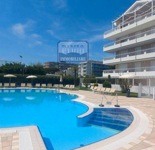 Appartamento con 6 locali in vendita in Lido Centro Ovest, Jesolo