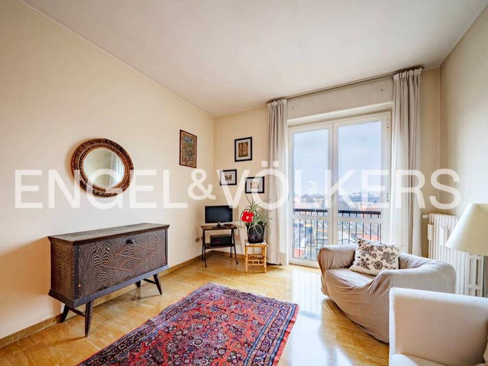 Appartamento trilocale in vendita in Alzaia Naviglio Pavese, Navigli Darsena, Milano