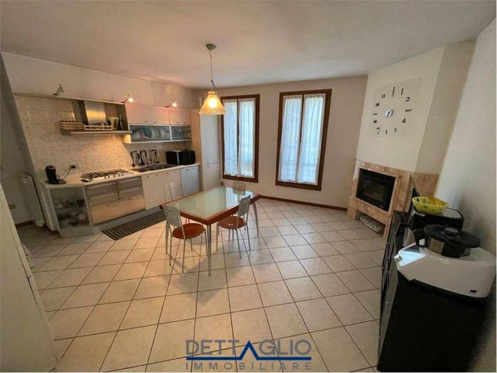 Appartamento con 5 locali in vendita in Via Ballò, Ballò, Mirano
