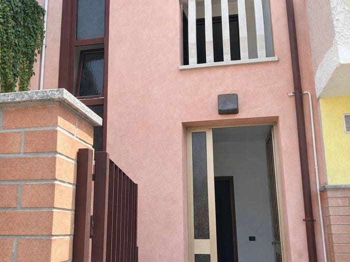 Casa con 6 locali in vendita in Via Giuseppe Garibaldi, Sant'Angelo Lomellina