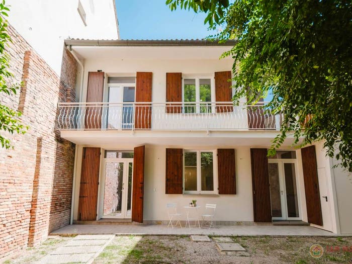 Casa con 5 locali in vendita in Corso del Guercino, Cento Paese, Cento