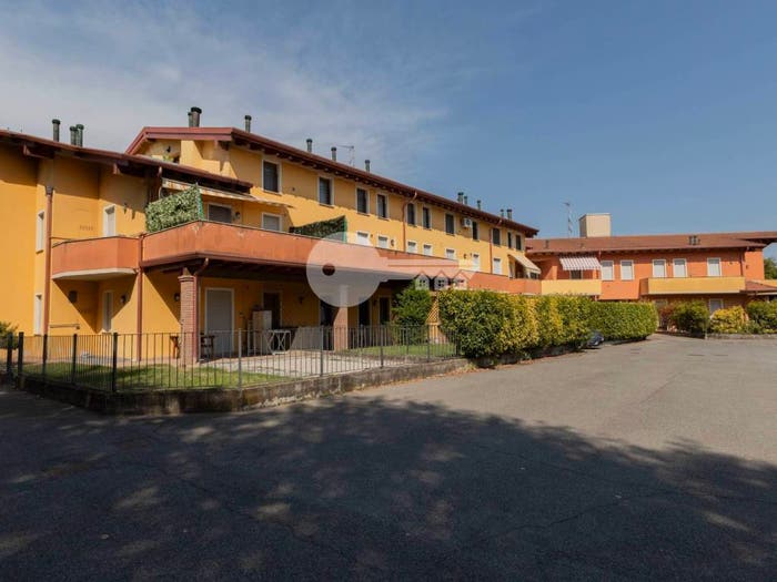 Appartamento bilocale in vendita in Tito Speri, Centro, Leno