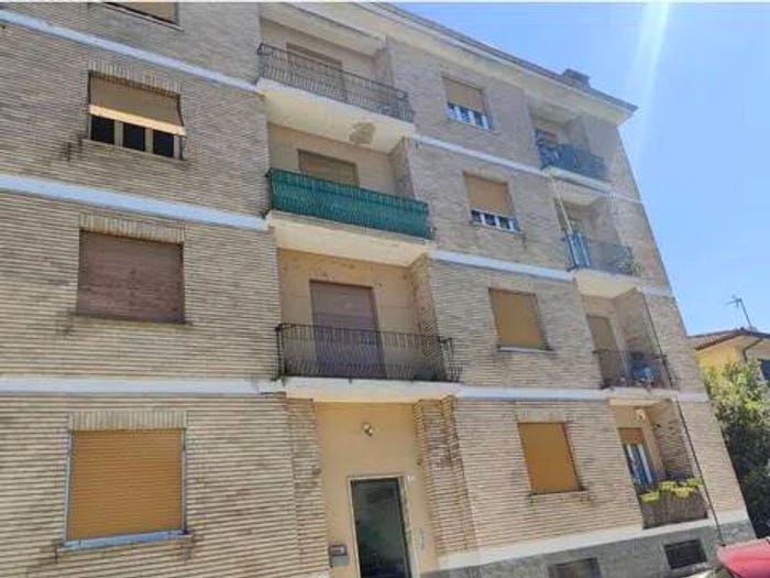 Appartamento trilocale in vendita in Via Ugo Foscolo, Novi Ligure