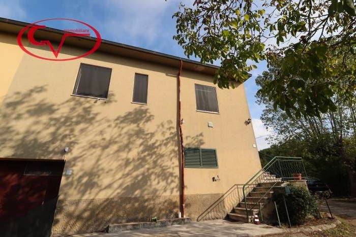 Appartamento quadrilocale in vendita in Strada Provinciale Vecchia Aretina, Laterina Pergine Valdarno