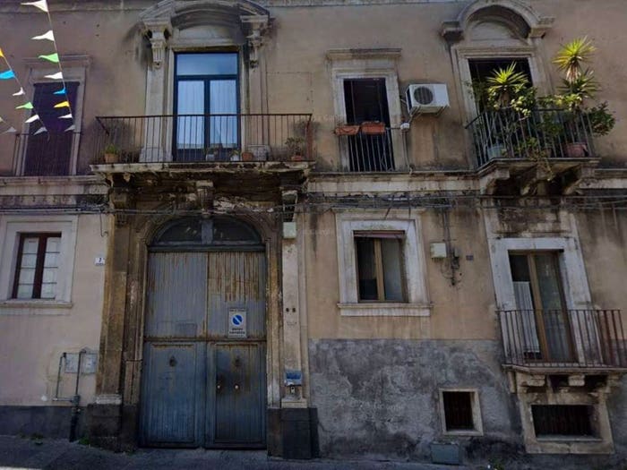 Appartamento trilocale in vendita in VIA PLEBISCITO, Centro Storico, Catania