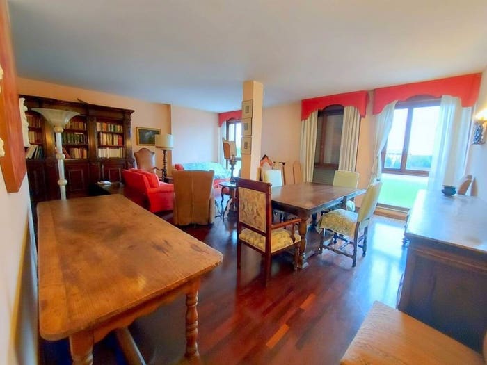 Appartamento con 5 locali in vendita in via Carducci, Prato della Valle Pontecorvo, Padova