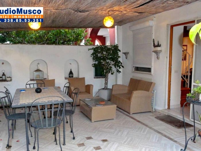 Appartamento bilocale in vendita in via Vanassina, Centro, Capri