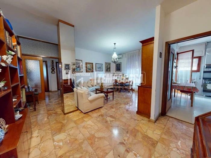 Appartamento trilocale in vendita in Via Alessandro Litta Modignani, Affori, Milano