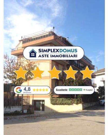 Appartamento con 6 locali in vendita in Via UFoscolo, Centobuchi, Monteprandone