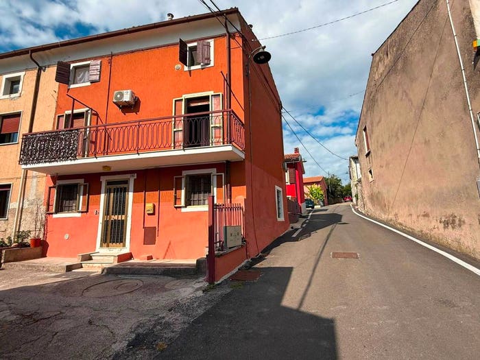 Casa quadrilocale in vendita in Via Borgoletto, Colognola Ai Colli