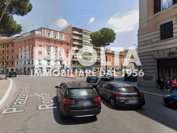 Appartamento trilocale in vendita in Piazza dei Re di Roma, Re di Roma, Roma