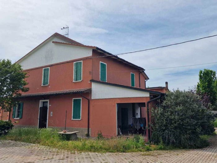 Casa con 6 locali in vendita in Via Nazionale, Minerbio