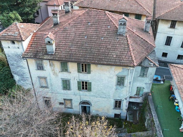 Casa con 6 locali in vendita in Via Vittorio Veneto, Gravedona, Gravedona ed Uniti