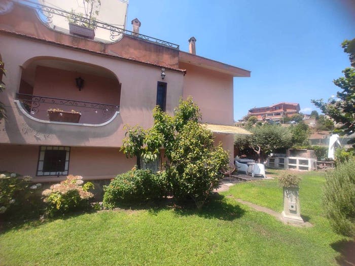 Casa con 6 locali in vendita in Via Giovanni Re, Castel di Leva, Roma