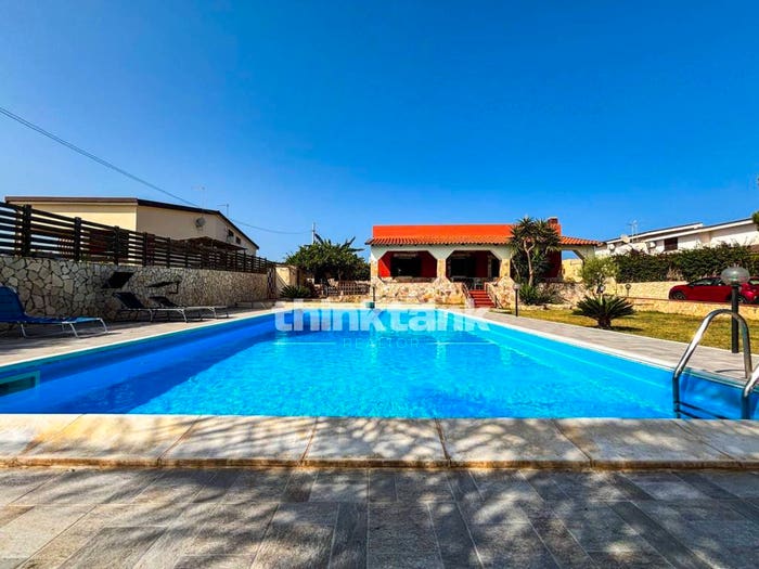 Casa con 5 locali in vendita in Via dei Cristalli, Plemmirio, Siracusa