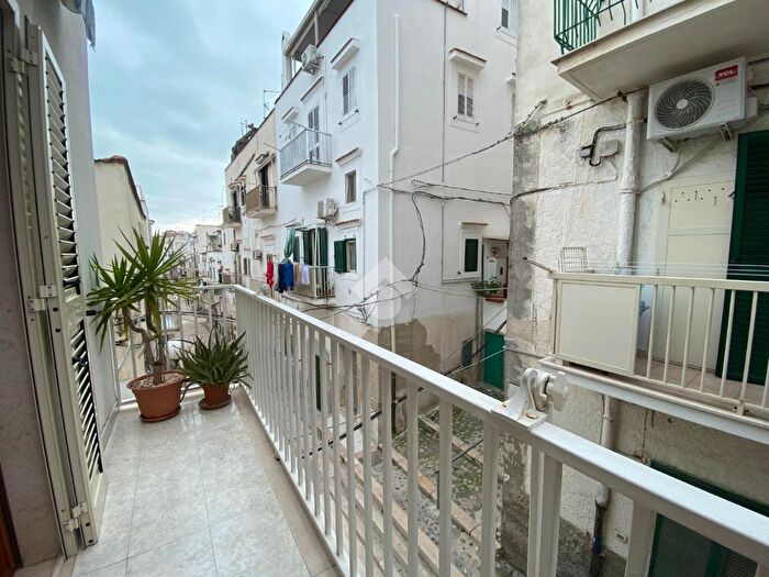 Appartamento con 5 locali in vendita in Via d Antonio Spina, Vieste